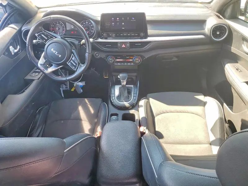 2023 KIA FORTE GT LINE  