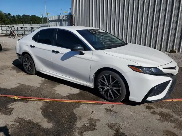 2021 TOYOTA CAMRY SE  