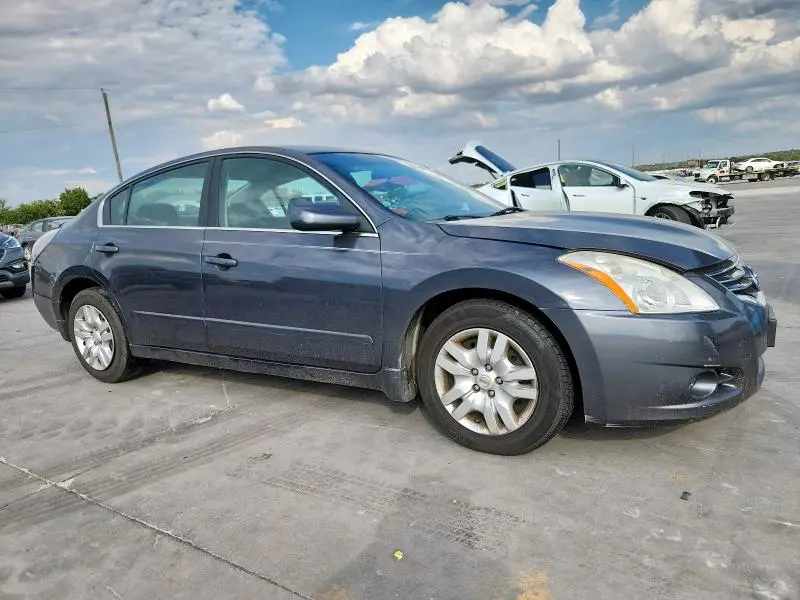 2010 NISSAN ALTIMA BASE  