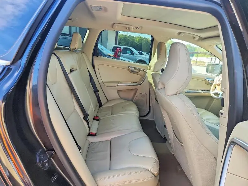 2012 VOLVO XC60 T6  