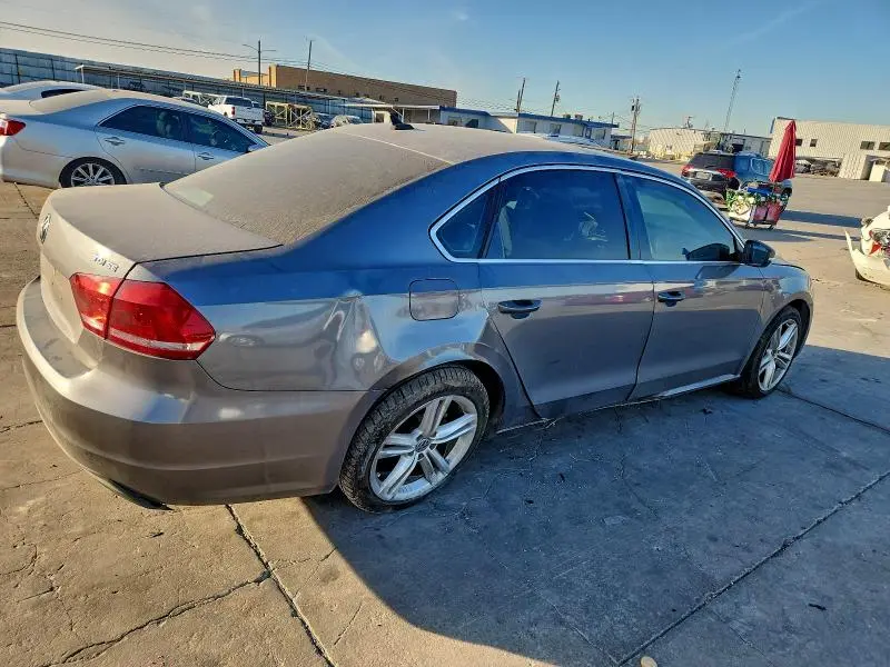 2014 VOLKSWAGEN PASSAT SE  
