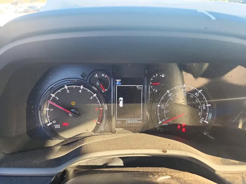 2023 TOYOTA 4RUNNER SR5  
