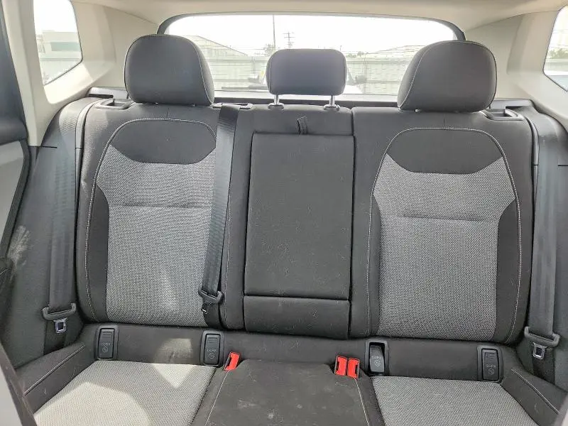 2024 VOLKSWAGEN TAOS S  