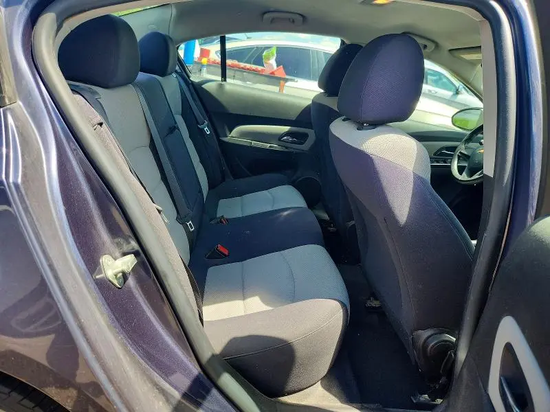 2014 CHEVROLET CRUZE LS  