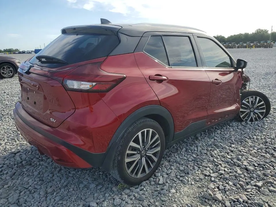 2021 NISSAN KICKS SV  