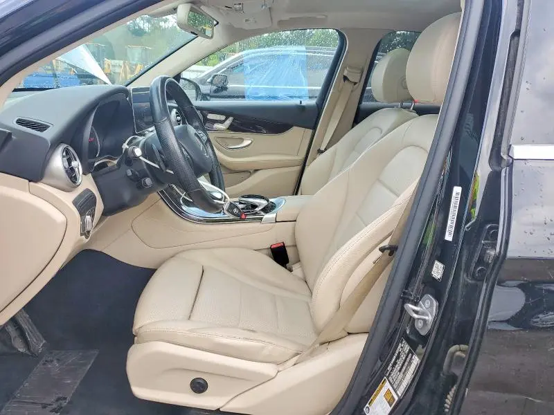 2016 MERCEDES-BENZ GLC 300  