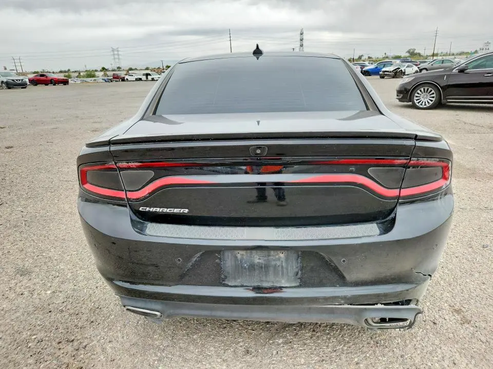 2016 DODGE CHARGER SXT  