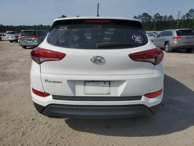 2018 HYUNDAI TUCSON SE  