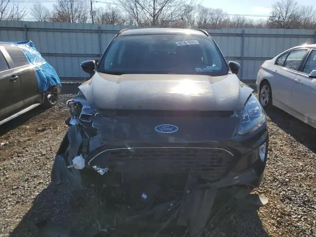 2021 FORD ESCAPE TITANIUM  