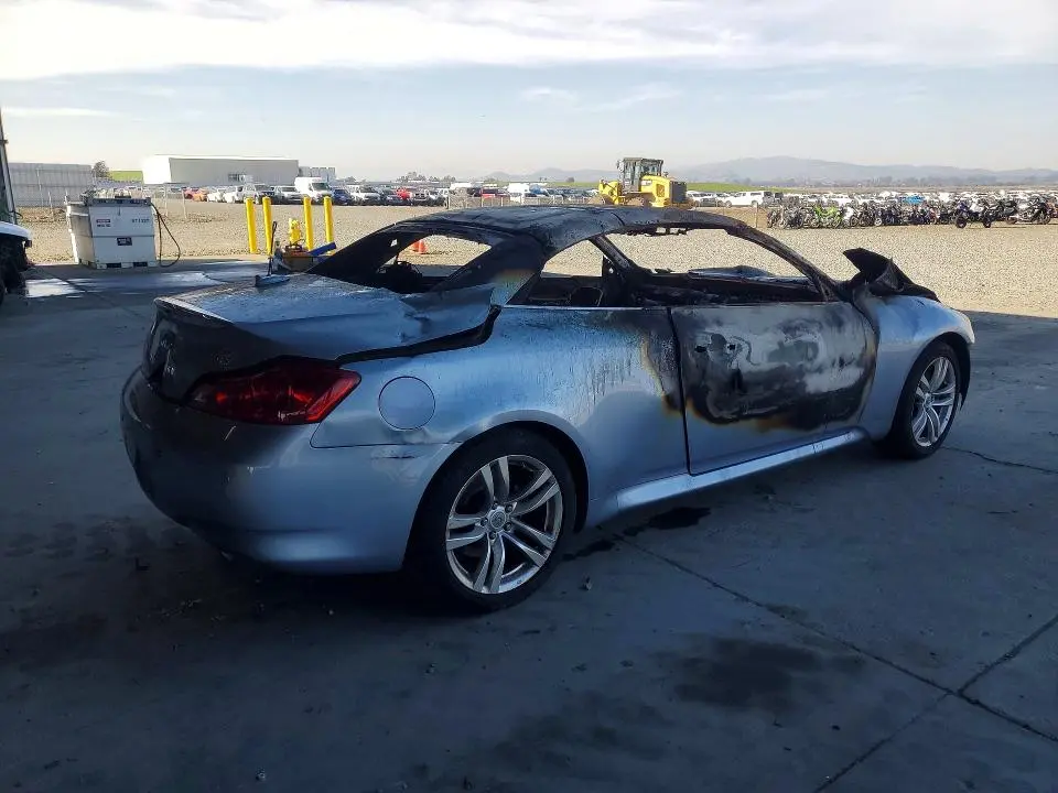 2010 INFINITI G37 BASE  