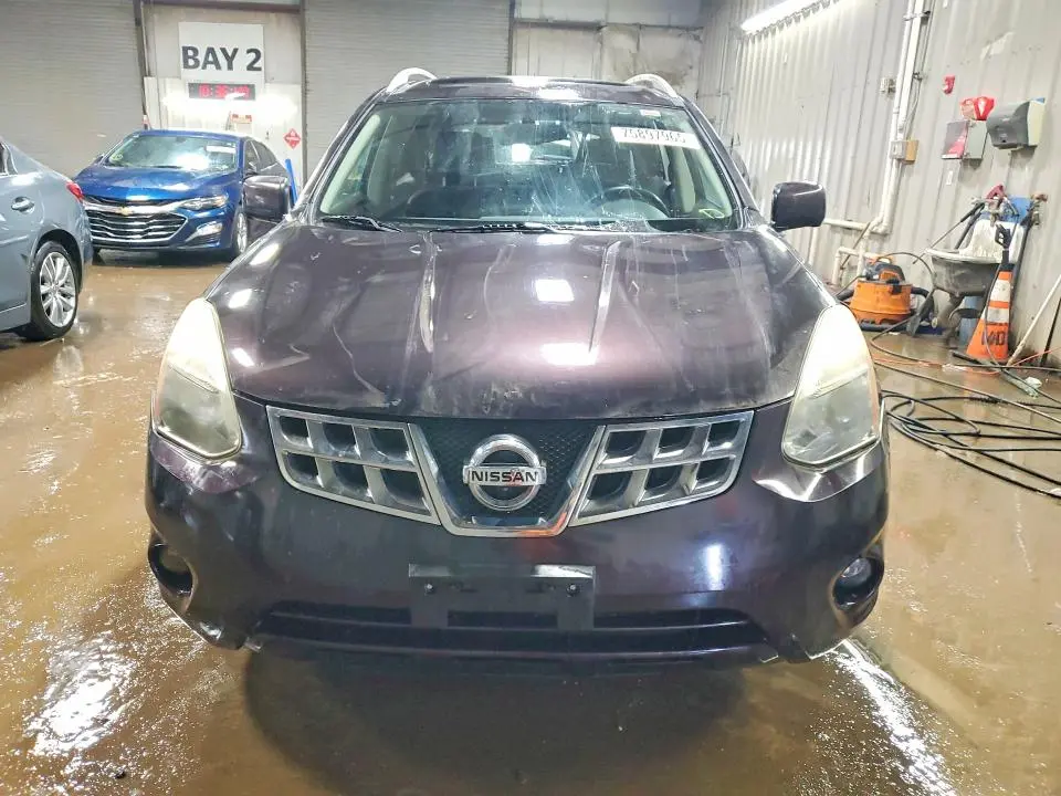 2013 NISSAN ROGUE S  