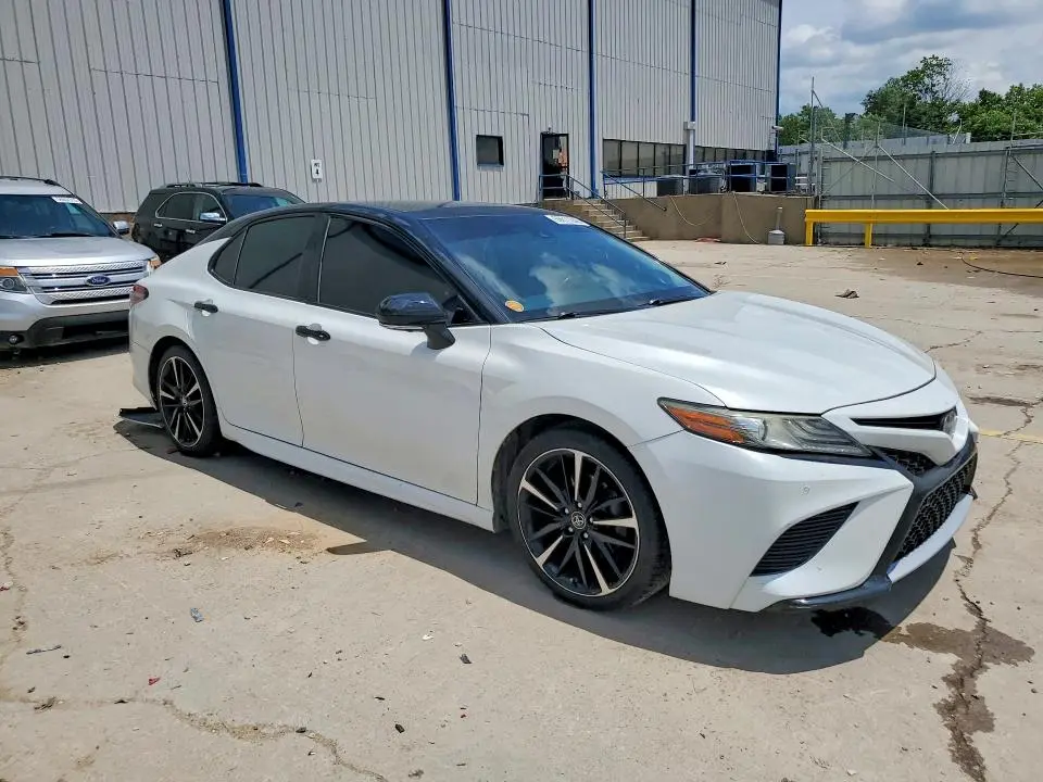 2018 TOYOTA CAMRY XSE V6  