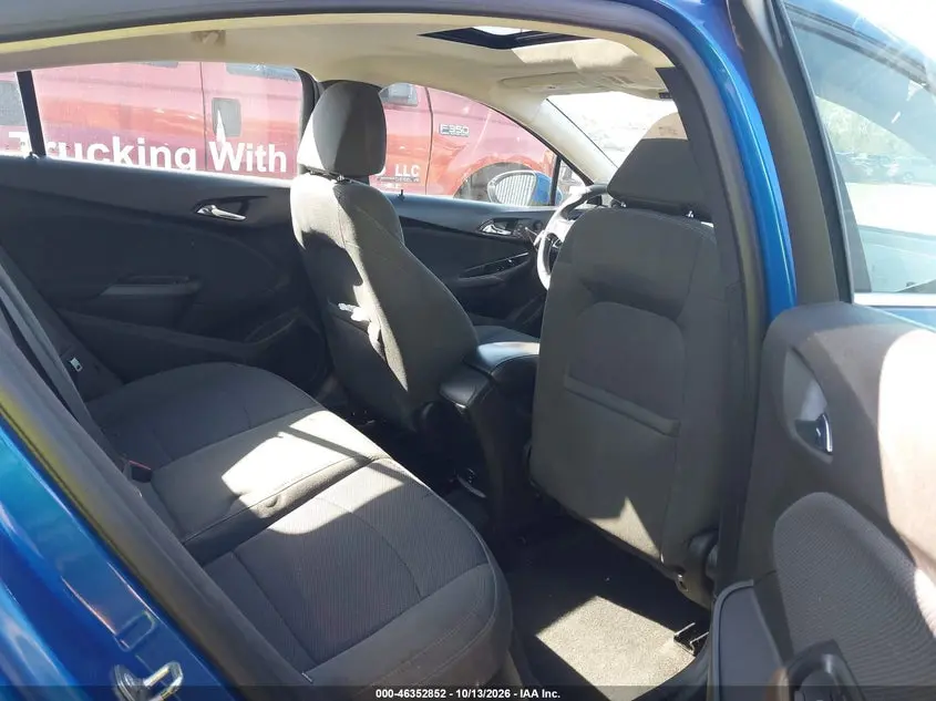 2017 CHEVROLET CRUZE LT AUTO