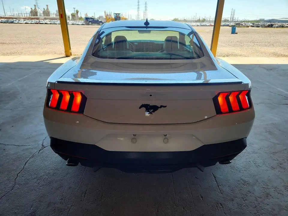 2025 FORD MUSTANG   