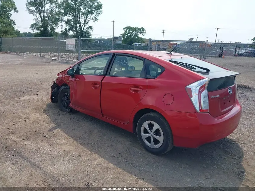 2013 TOYOTA PRIUS THREE