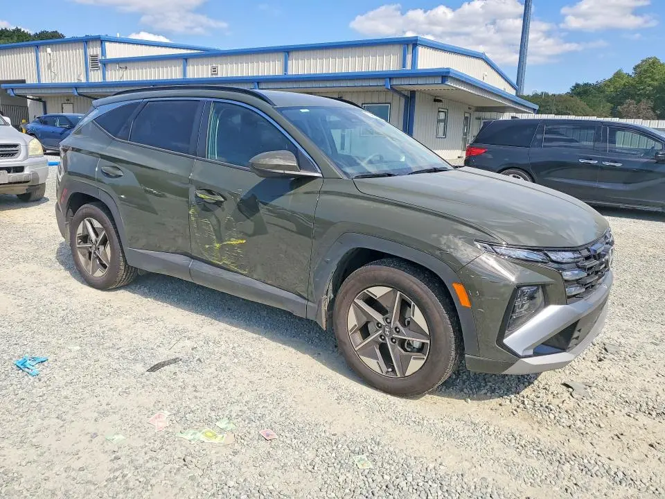 2025 HYUNDAI TUCSON SEL  