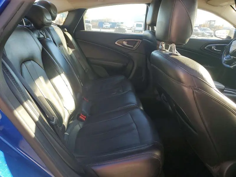 2016 CHRYSLER 200 LIMITED  