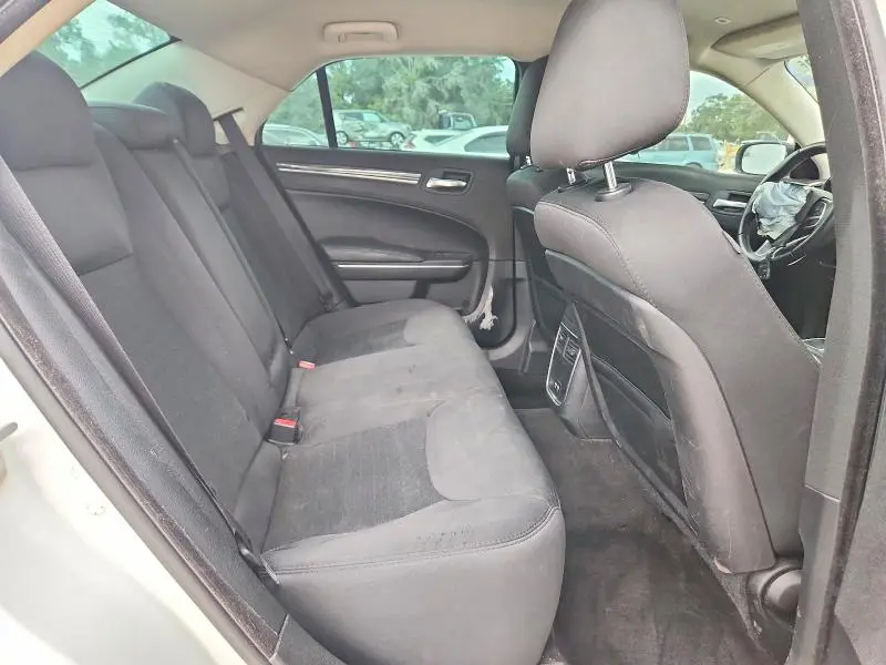 2018 CHRYSLER 300 TOURING  