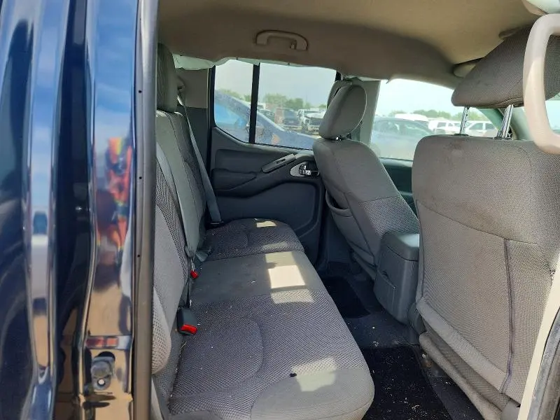 2020 NISSAN FRONTIER SV  