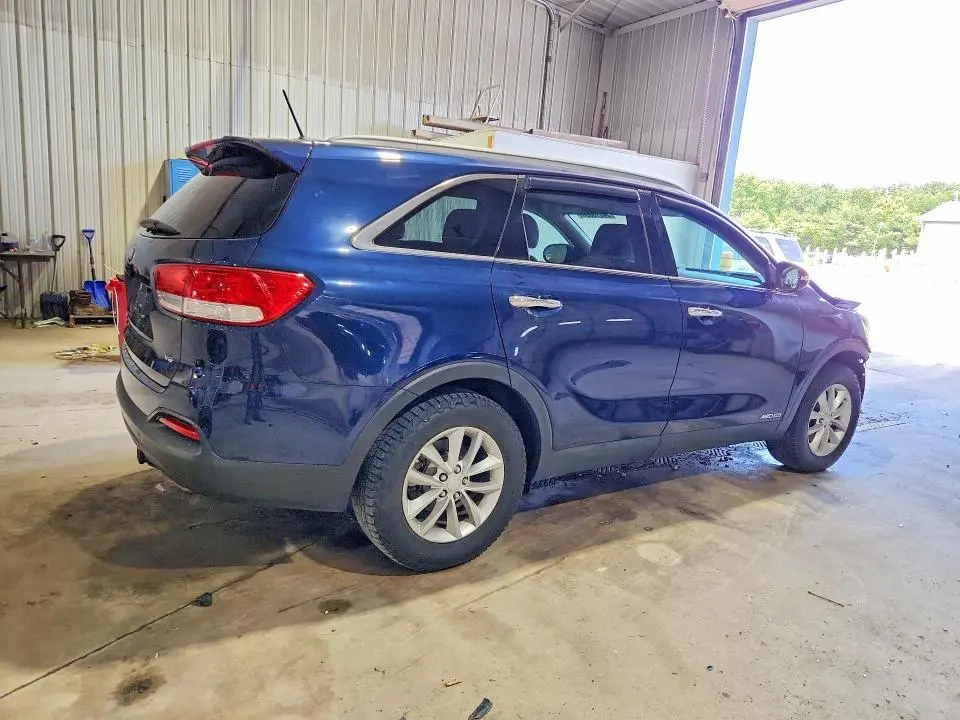 2017 KIA SORENTO LX V6  