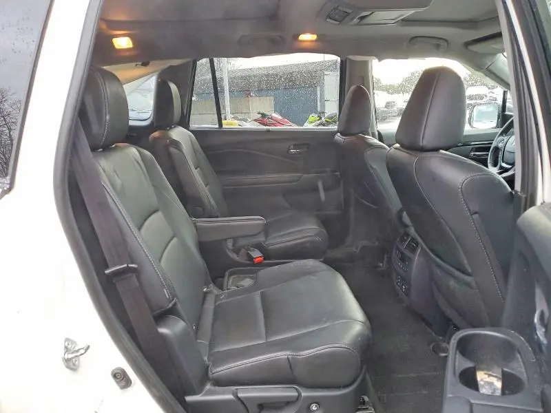 2016 HONDA PILOT ELITE  