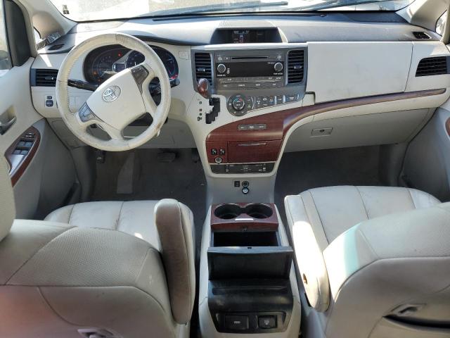 2011 TOYOTA SIENNA XLE