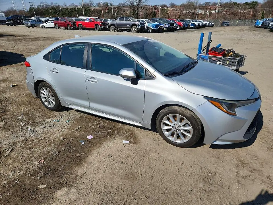 2021 TOYOTA COROLLA LE  