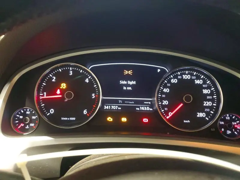 2013 VOLKSWAGEN TOUAREG V6 TDI  