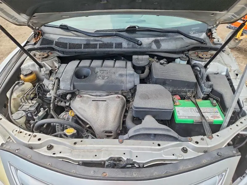 2010 TOYOTA CAMRY LE  