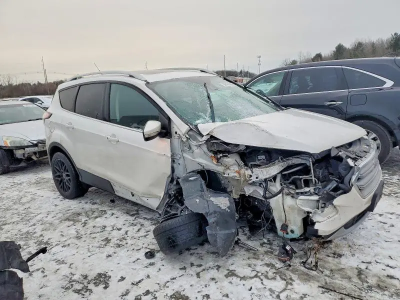 2017 FORD ESCAPE TITANIUM  