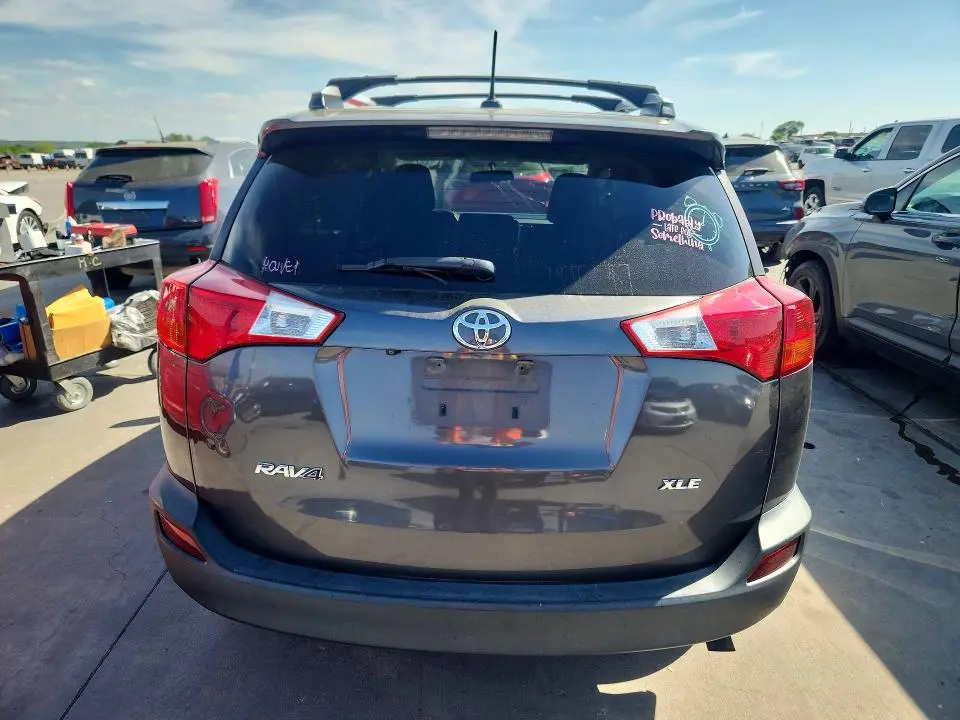 2014 TOYOTA RAV4 XLE  