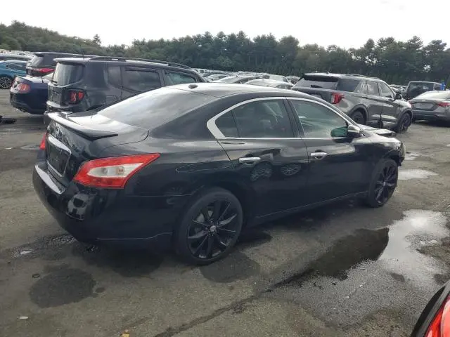 2010 NISSAN MAXIMA S  