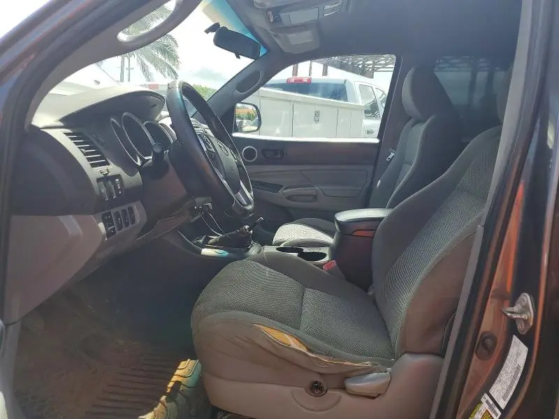 2015 TOYOTA TACOMA V6  