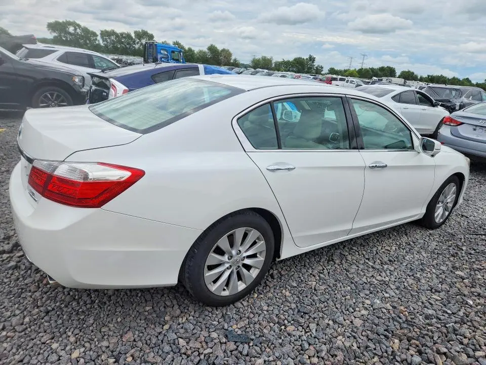 2015 HONDA ACCORD TOURING  