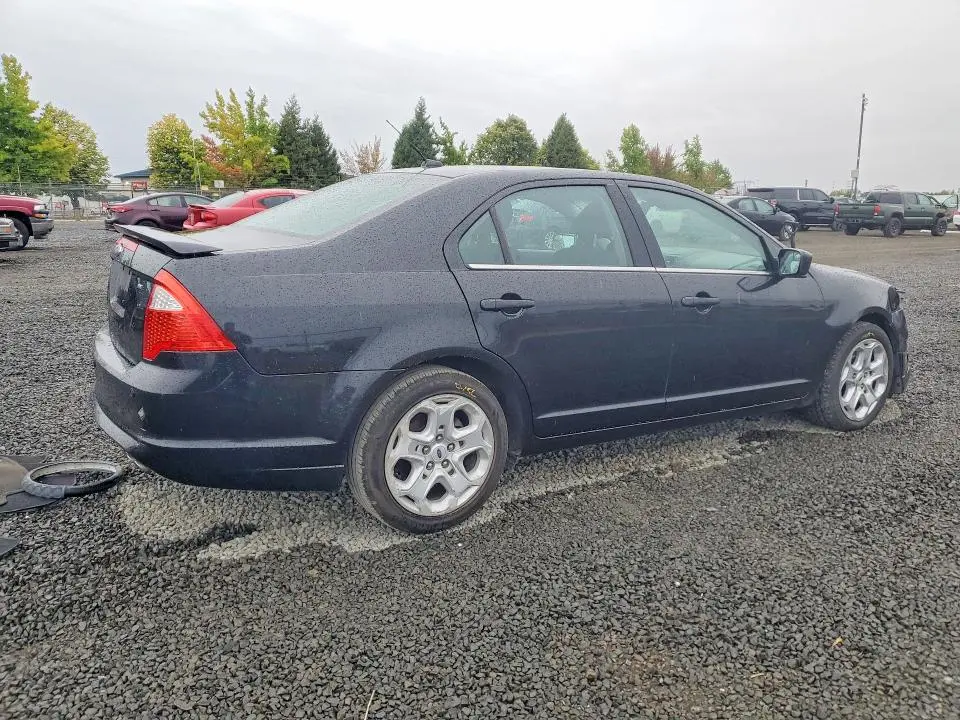 2011 FORD FUSION SE  