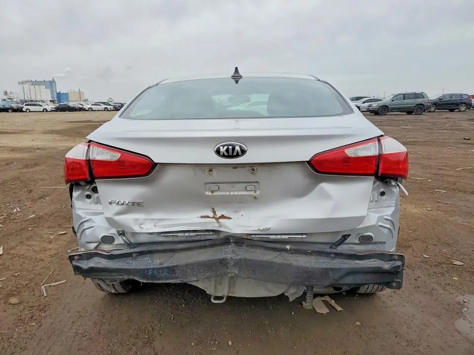 2016 KIA FORTE LX  