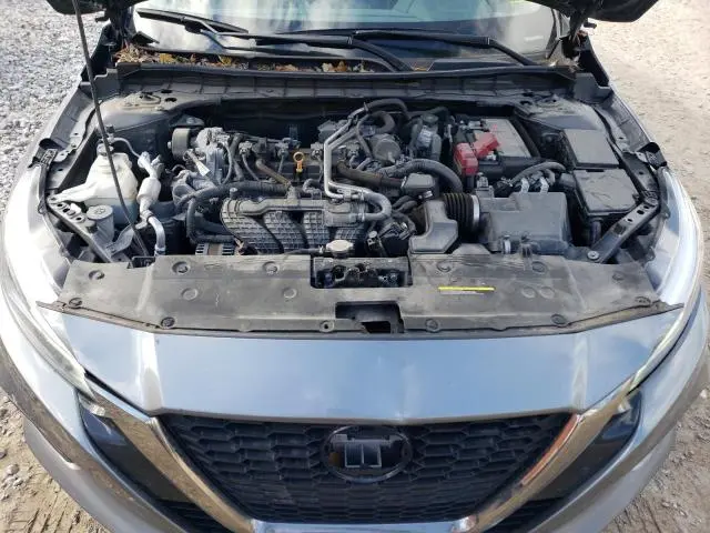 2022 NISSAN ALTIMA SR  