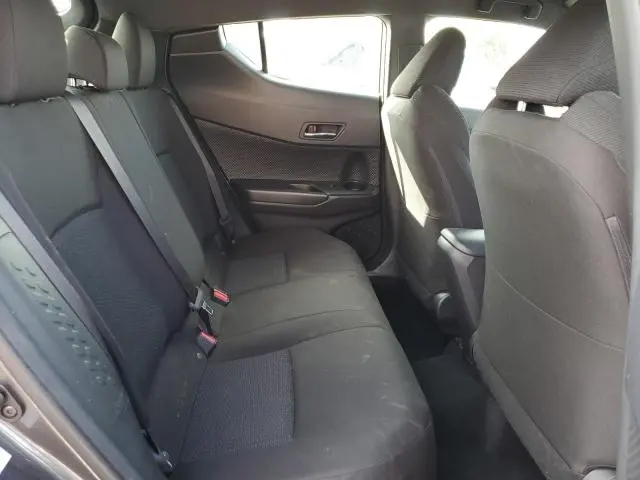 2019 TOYOTA C-HR XLE  