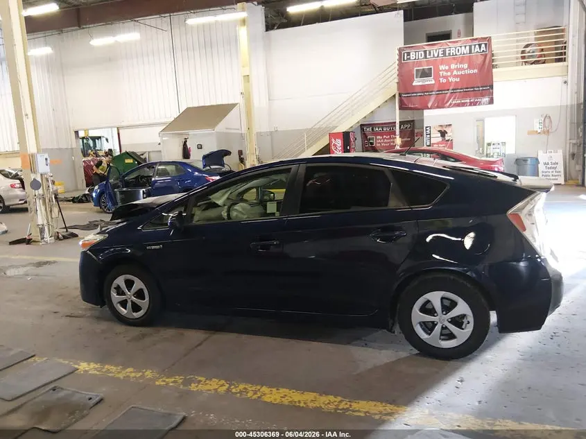 2015 TOYOTA PRIUS TWO