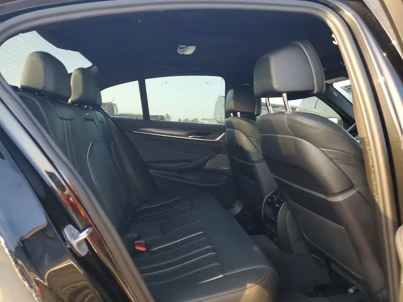 2023 BMW M550XI   