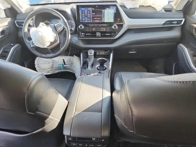 2022 TOYOTA HIGHLANDER HYBRID PLATINUM  