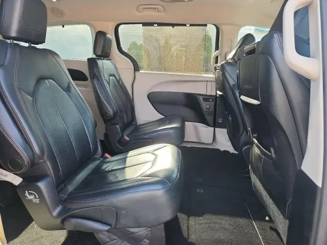 2017 CHRYSLER PACIFICA TOURING L PLUS  
