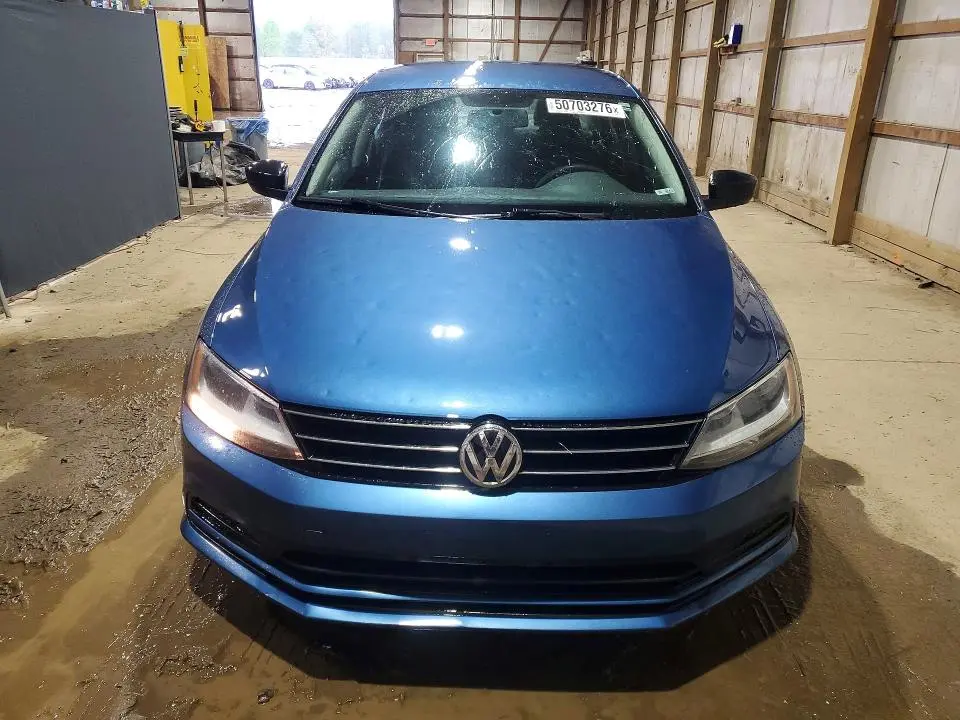 2016 VOLKSWAGEN JETTA SE  