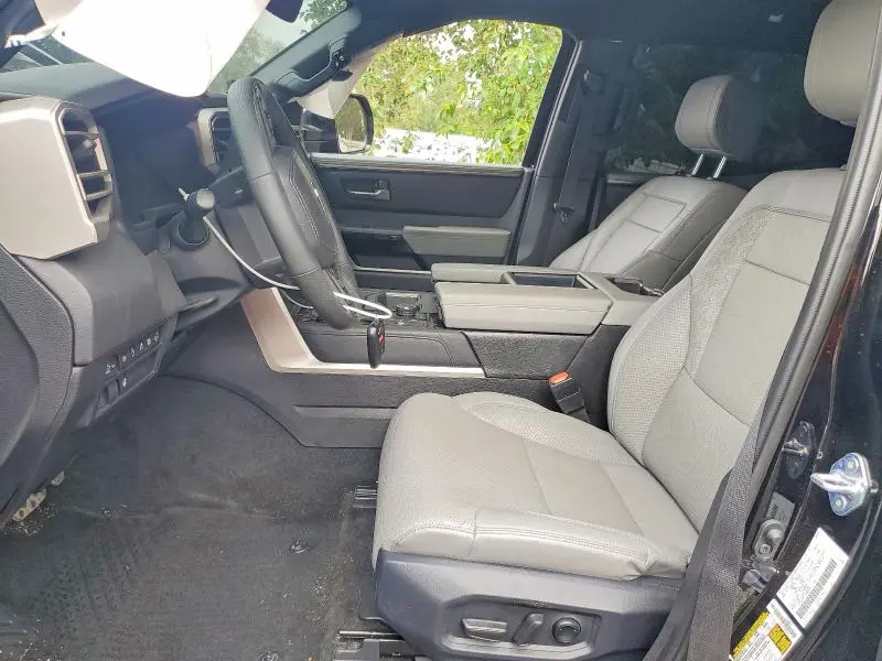 2025 TOYOTA TUNDRA LIMITED  