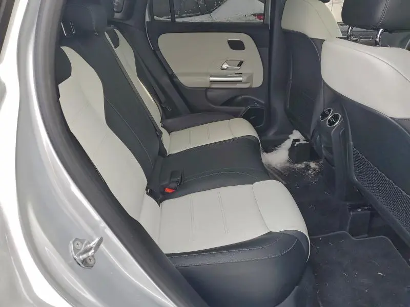 2021 MERCEDES-BENZ GLA 250 4MATIC  