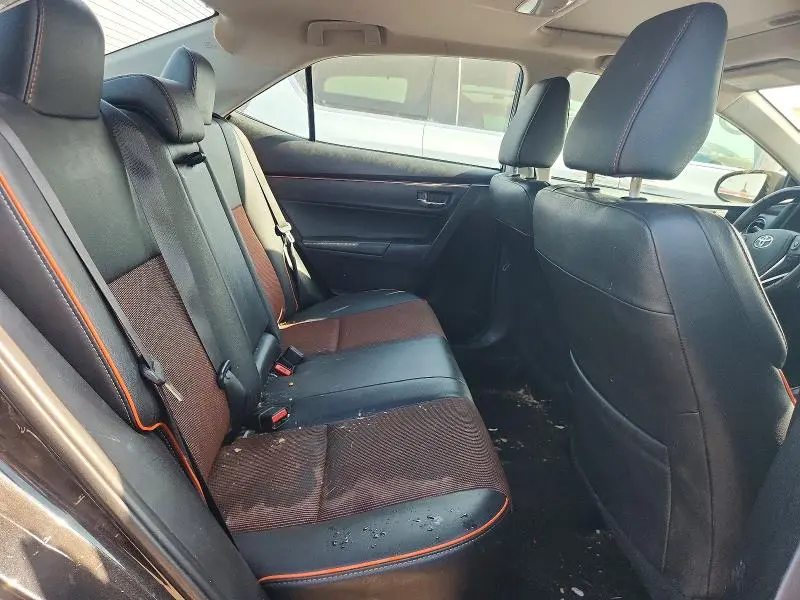 2018 TOYOTA COROLLA SE  