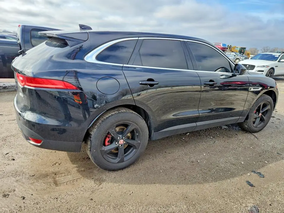 2019 JAGUAR F-PACE   