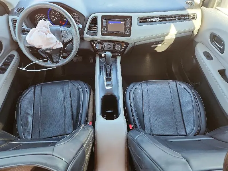 2017 HONDA HR-V LX  