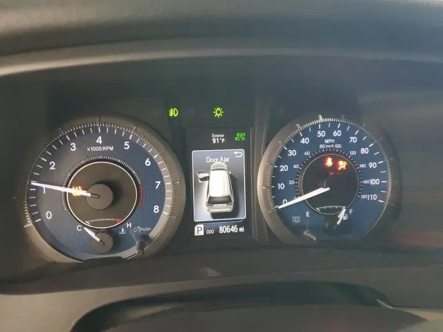 2019 TOYOTA SIENNA XLE  