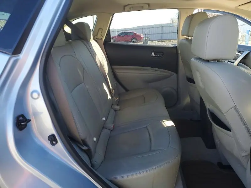 2013 NISSAN ROGUE S  